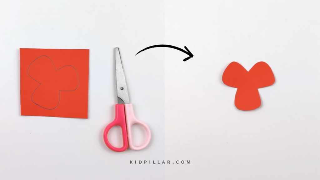 Draw poppy on red paper and cut it out to make paper Poppy wreath craft